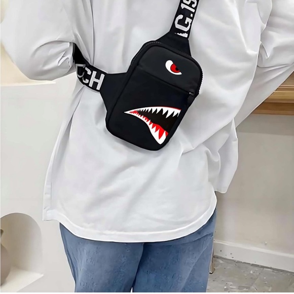 Statement The Shoulder Bag Sling Bag - Picture 2 of 6